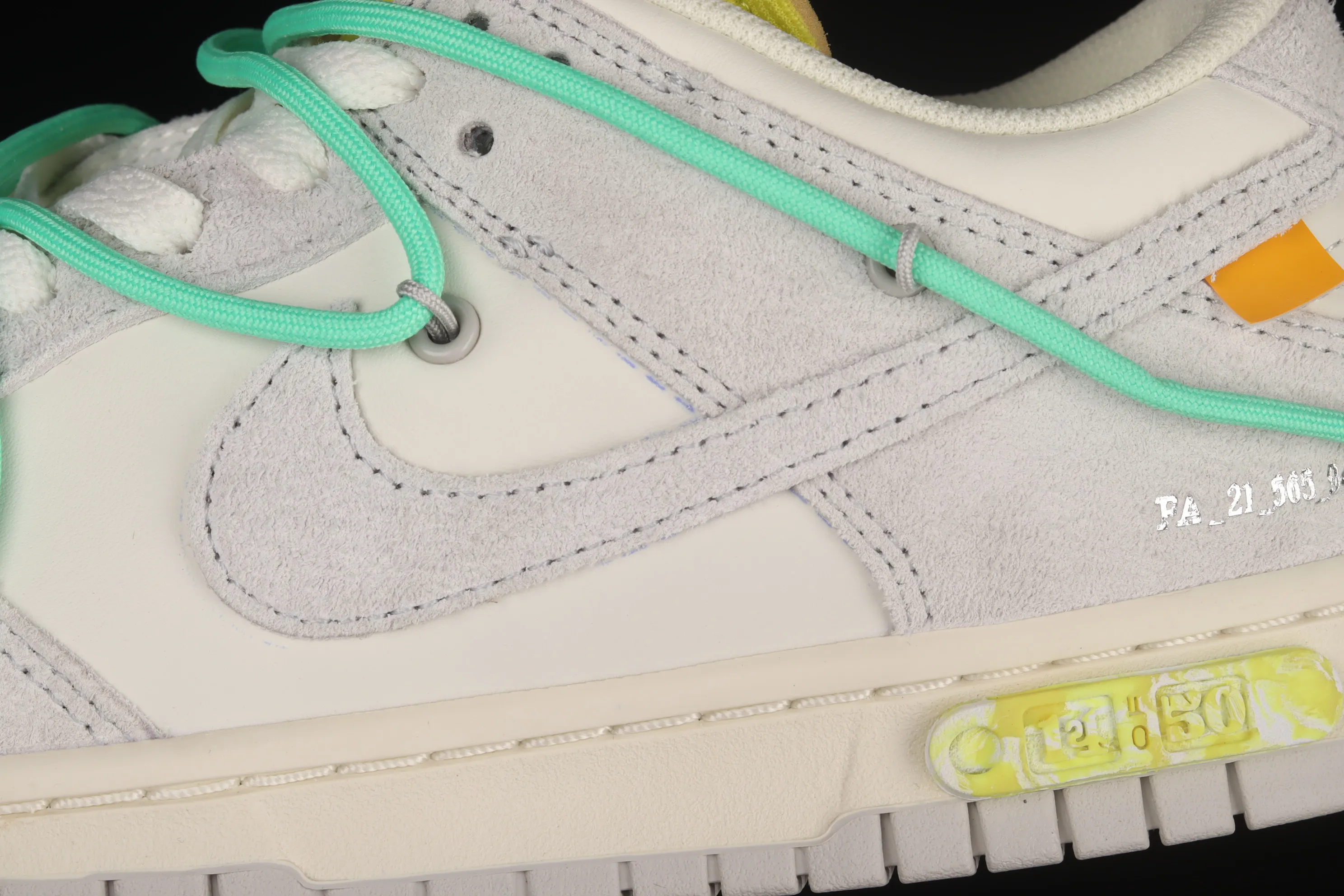 All categories Nk SB Dunk series Nk SB Dunk Low low-top sneakers pure original version OF x Nk Dunk Low OW SB smashing backboard fashion casual sneakers DJ0950-106